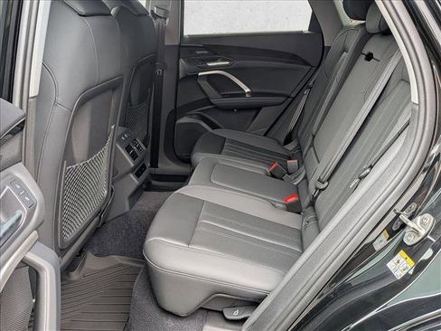 New 2025 Audi Q5 Premium Plus AWD/4WD image 16