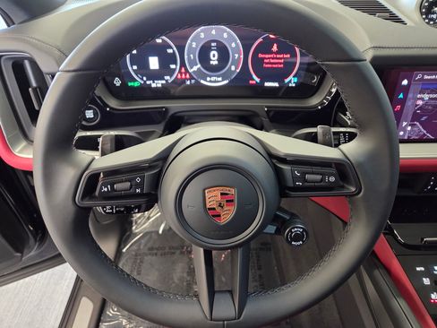 New 2026 Porsche Cayenne Coupe AWD/4WD image 17