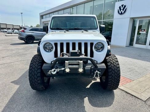 Used 2021 Jeep Wrangler Sport AWD/4WD image 2