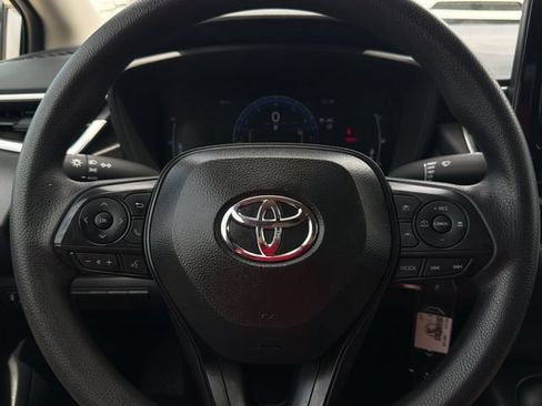 Used 2026 Toyota Corolla LE FWD image 22