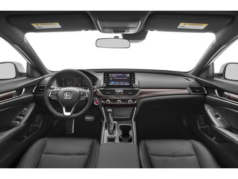 Used 2018 Honda Accord Sport image 5