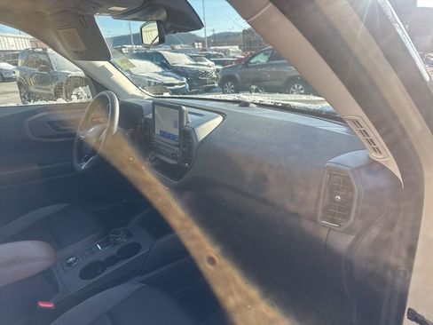 Used 2024 Ford Bronco Sport Outer Banks w/ Tech Package image 11