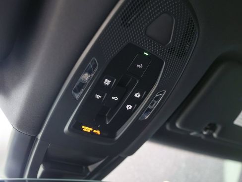 Certified 2025 Porsche Cayenne E-Hybrid AWD/4WD image 28
