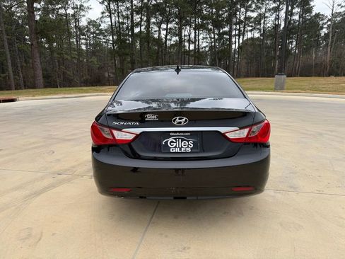 Used 2012 Hyundai Sonata GLS w/ Popular Equipment Pkg image 4