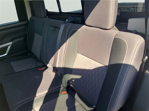 Used 2023 Nissan Titan SV image 12