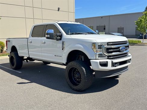 Used 2022 Ford F250 Platinum AWD/4WD image 6