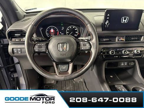 Used 2024 Honda Pilot TrailSport image 12