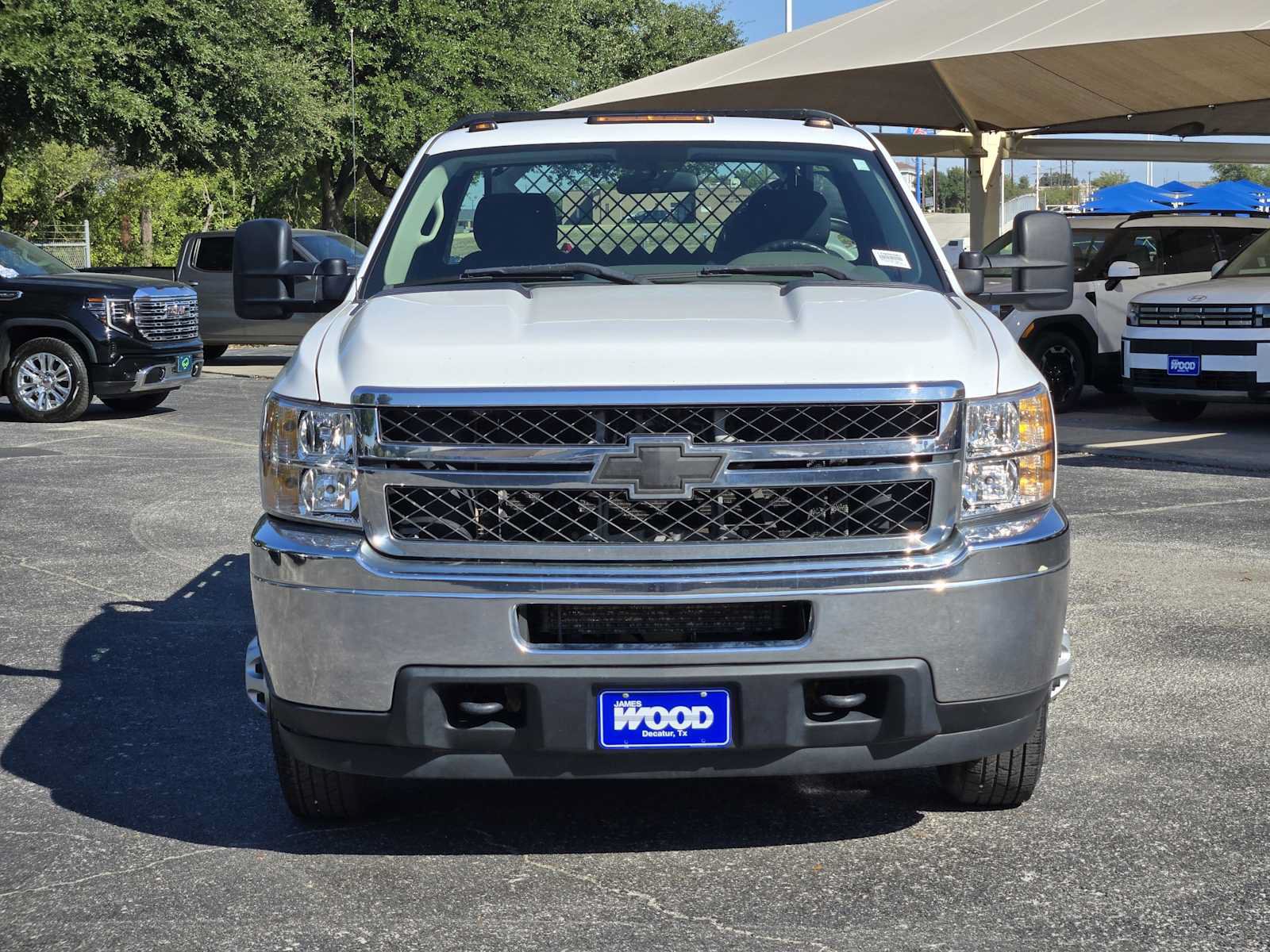 Used 2011 Chevrolet Silverado 3500 W/T RWD image 2