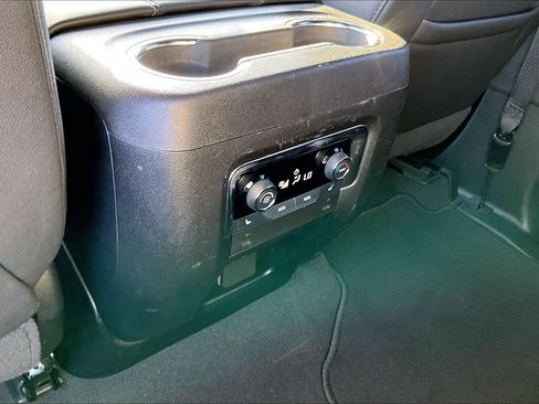 Certified 2025 Chevrolet Tahoe Premier image 10