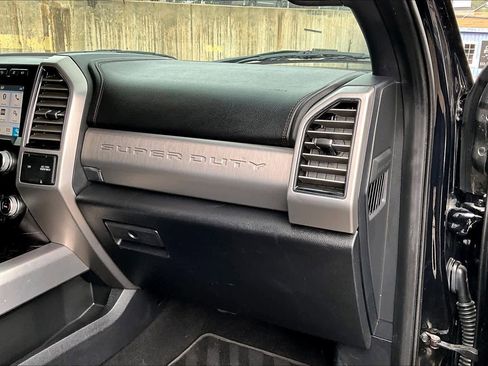 Used 2019 Ford F350 Platinum w/ Platinum Ultimate Package AWD/4WD image 19