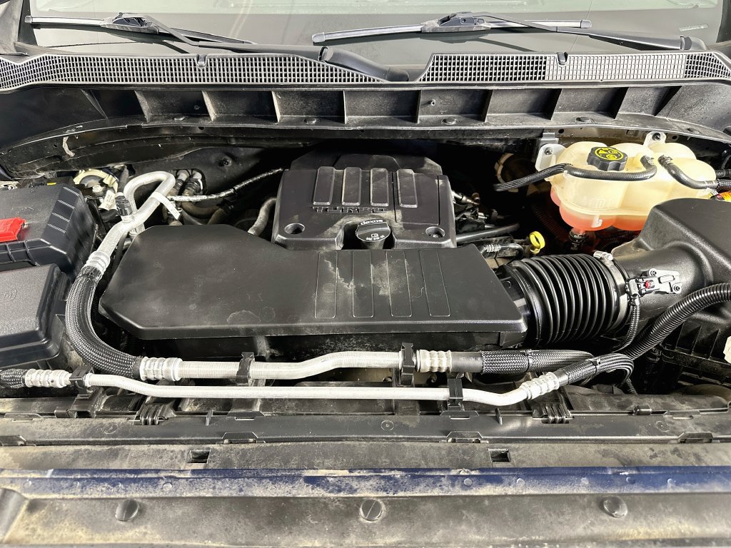 Used 2021 Chevrolet Silverado 1500 Custom w/ LPO, Dark Essentials Package AWD/4WD image 35