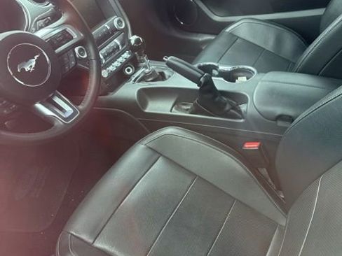 Used 2015 Ford Mustang Premium RWD image 4