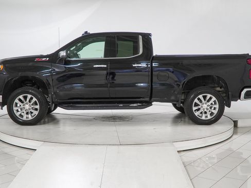Used 2019 Chevrolet Silverado 1500 LTZ AWD/4WD image 4