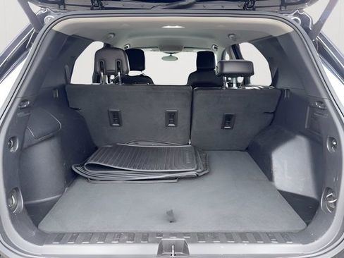 Used 2018 Chevrolet Equinox Premier FWD image 11