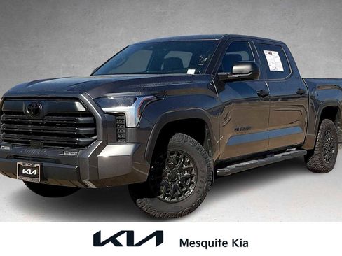 Used 2025 Toyota Tundra SR5 image 1