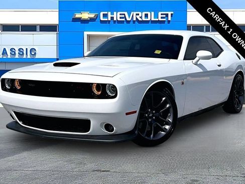 Used 2023 Dodge Challenger R/T Scat Pack w/ Plus Package RWD image 2