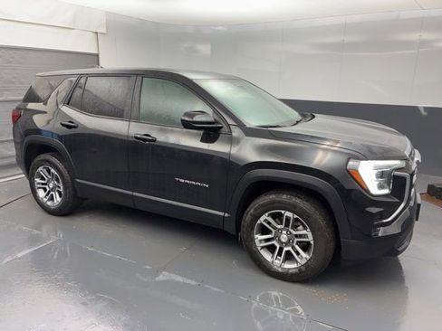 Used 2025 GMC Terrain Elevation image 3