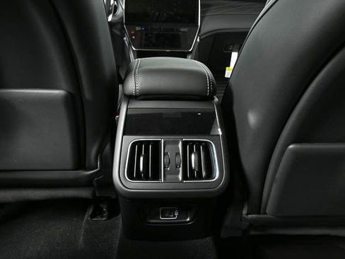 New 2025 Maserati Grecale Modena image 23