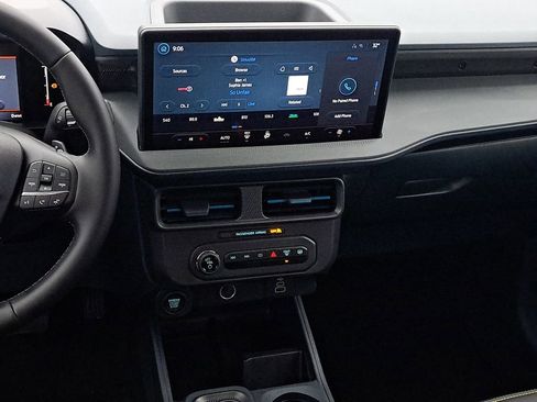 New 2026 Ford Maverick Lobo image 25