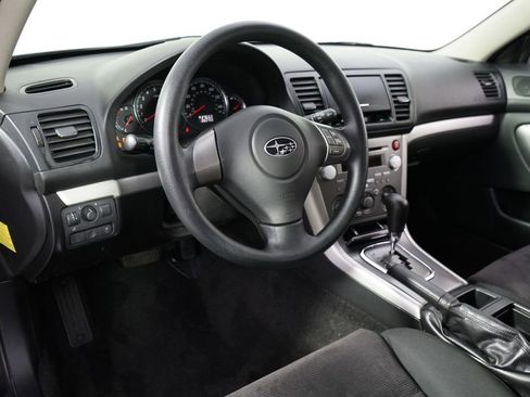 Used 2009 Subaru Outback 2.5i AWD/4WD image 12