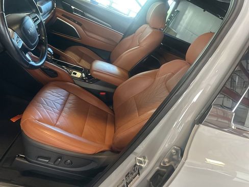 Used 2023 Kia Telluride EX X-Line AWD/4WD image 10