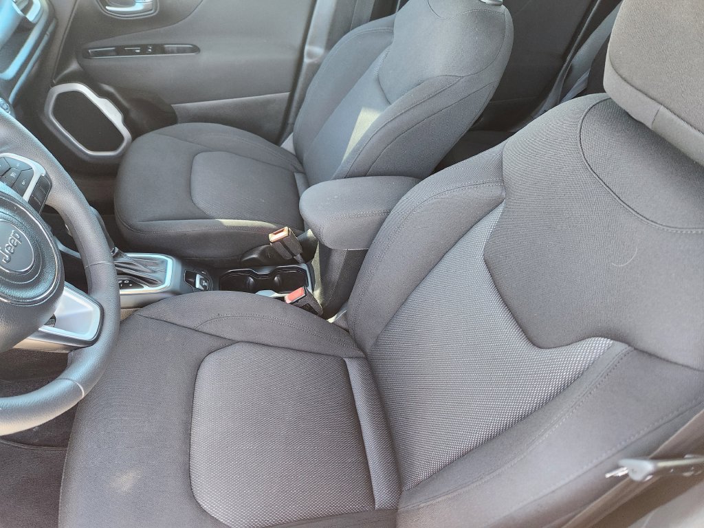 Used 2020 Jeep Renegade Sport w/ Sport Appearance Group FWD image 8