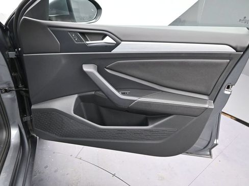Used 2025 Volkswagen Jetta S FWD image 8
