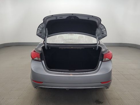 Used 2016 Hyundai Elantra SE FWD image 29