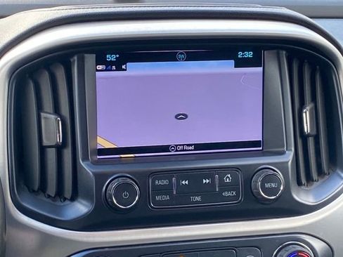 Certified 2017 GMC Canyon SLT w/ Driver Alert Package image 10