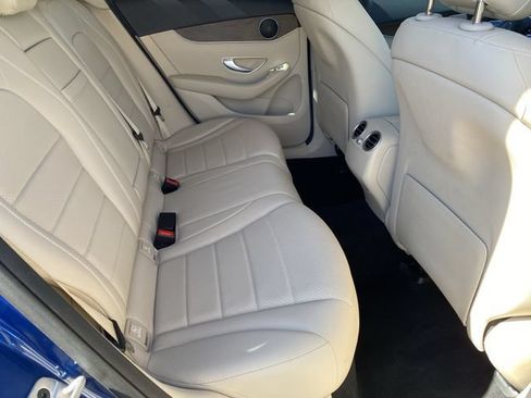 Used 2022 Mercedes-Benz GLC 300 image 13
