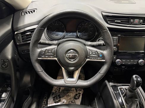 Used 2020 Nissan Rogue S image 24