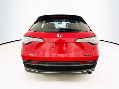 Used 2025 Honda HR-V Sport image 6
