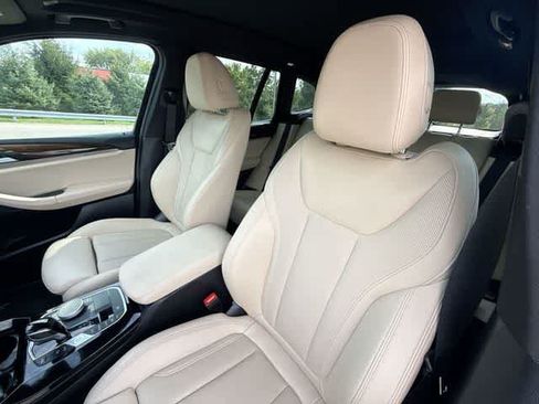Used 2023 BMW X3 xDrive30i w/ Convenience Package AWD/4WD image 17
