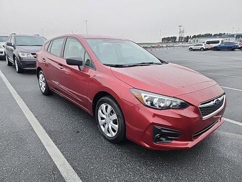 Used 2019 Subaru Impreza 2.0i image 3