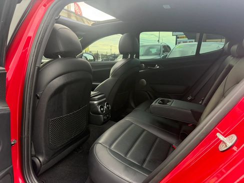 Used 2018 Kia Stinger GT2 AWD/4WD image 14