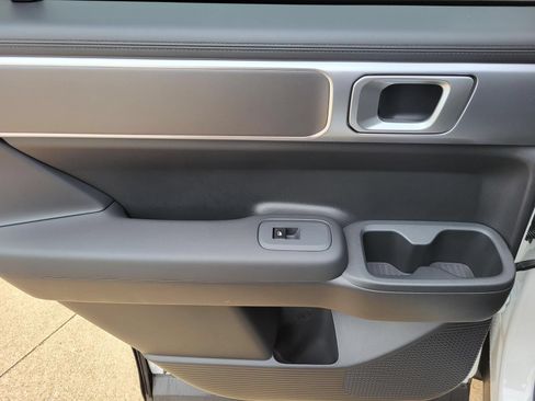 New 2026 Hyundai Santa Fe SE FWD image 11