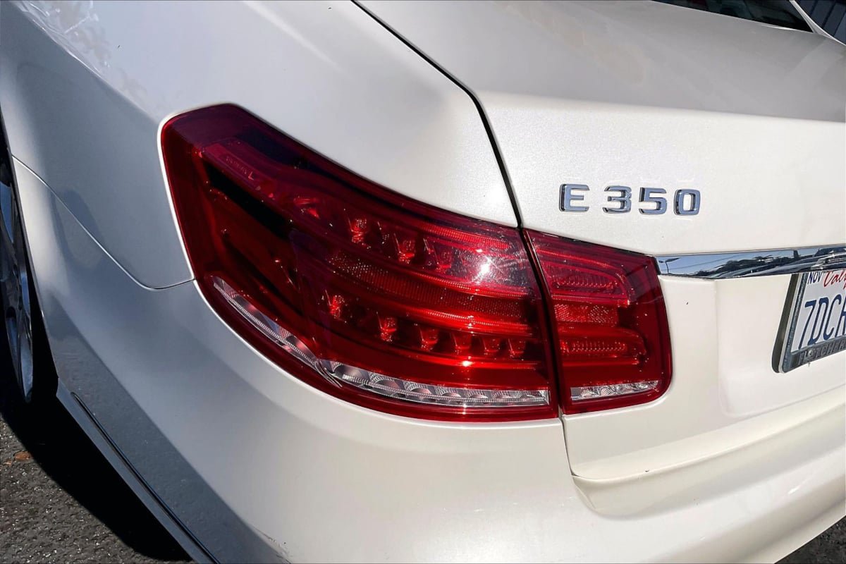 Used 2014 Mercedes-Benz E 350 Sedan image 30