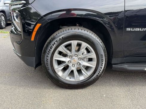 Certified 2025 Chevrolet Suburban Premier AWD/4WD image 7