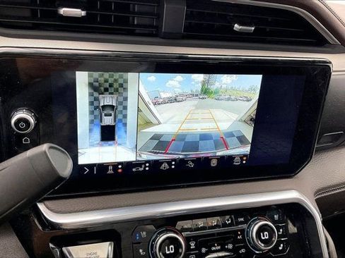 Used 2025 GMC Sierra 3500 Denali w/ Denali Reserve Package image 23