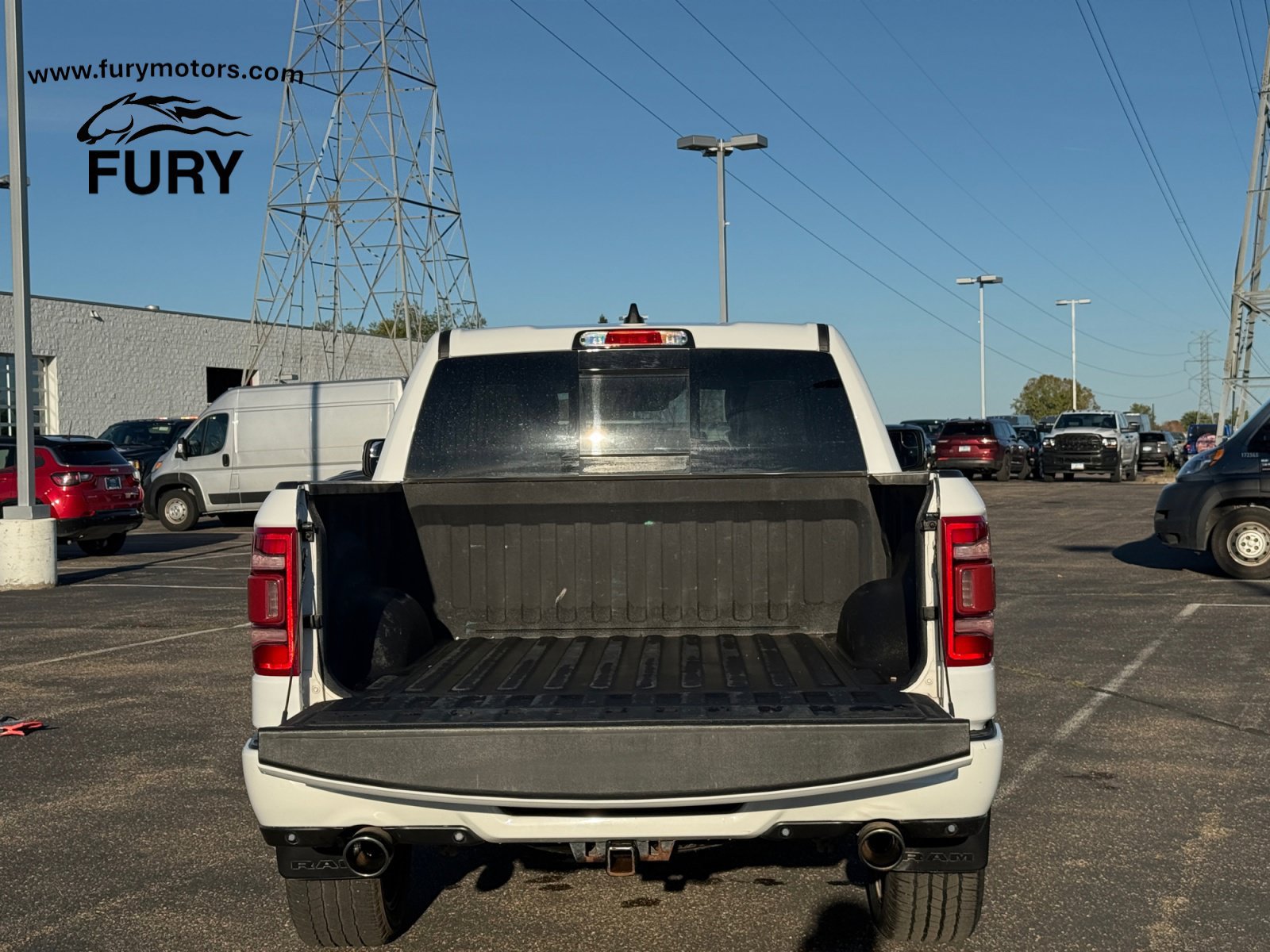 Used 2022 RAM 1500 Limited w/ Body Color Bumper Group AWD/4WD image 4