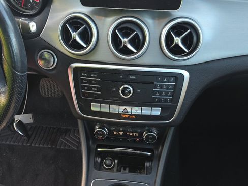 Used 2019 Mercedes-Benz CLA 250 image 12