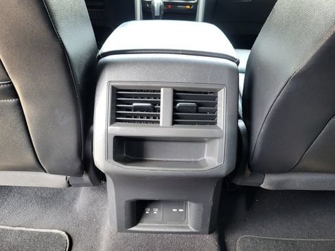 Used 2022 Volkswagen Atlas Cross Sport SE AWD/4WD image 24