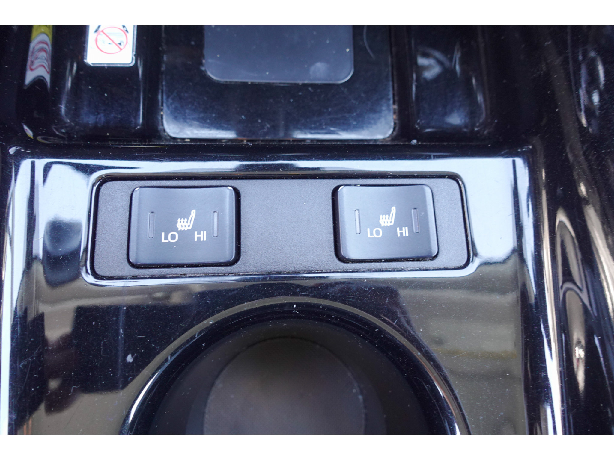 Used 2022 Toyota Prius Prime XLE FWD image 21