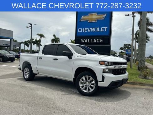 Certified 2022 Chevrolet Silverado 1500 Custom AWD/4WD image 1