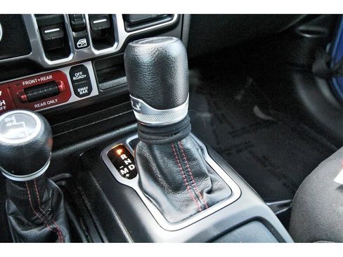 Used 2023 Jeep Gladiator Rubicon image 22