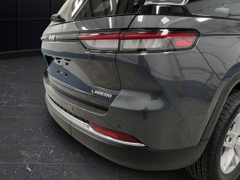 New 2025 Jeep Grand Cherokee Laredo X w/ Trailer Tow Package image 29