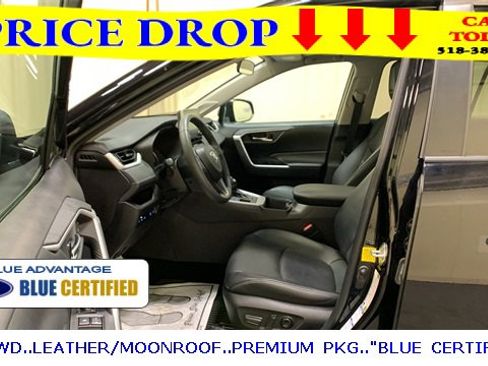 Used 2022 Toyota RAV4 XLE Premium image 30