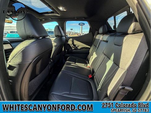 Used 2023 Hyundai Santa Cruz Limited image 8