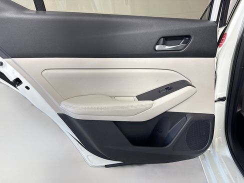 Used 2019 Nissan Altima 2.5 SL FWD image 26