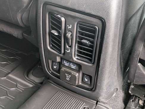 Used 2023 Dodge Durango GT AWD/4WD image 26